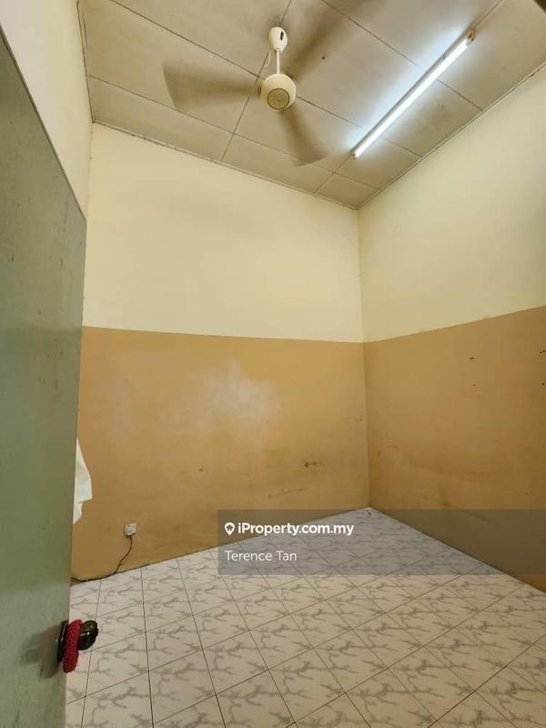 Rumah Teres 1-Tingkat untuk Dijual di Taman Sri Saujana, Kota Tinggi oleh Terence Tan - iProperty.com.my