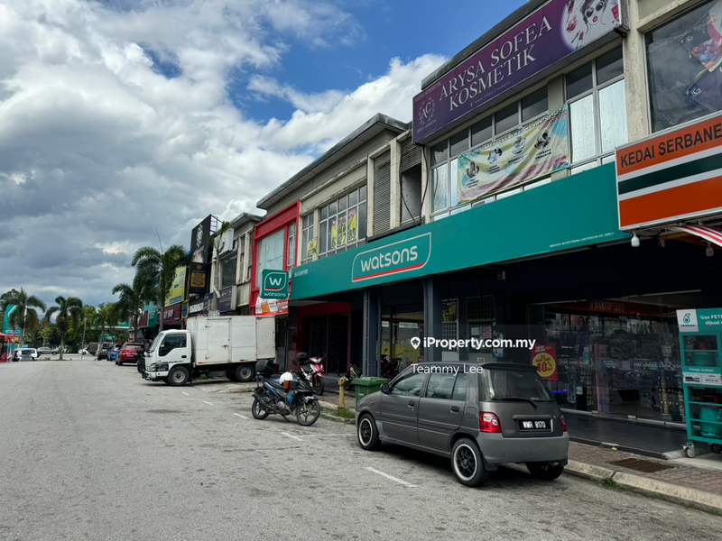 For Sale - ROI 4.3% Mainroad 2sty Shop Lagenda Suria, Hulu Langat