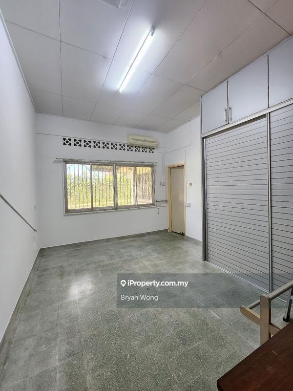 Bungalow House untuk Dijual di Seksyen 17, Petaling Jaya oleh Bryan Wong - iProperty.com.my