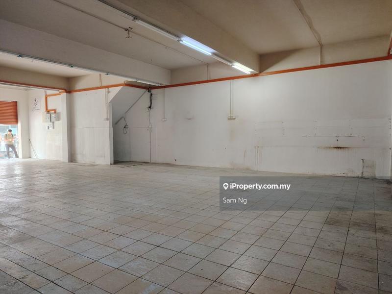 For Rent - USJ 9 Subang Jaya's 3 Storey Shop For Rent