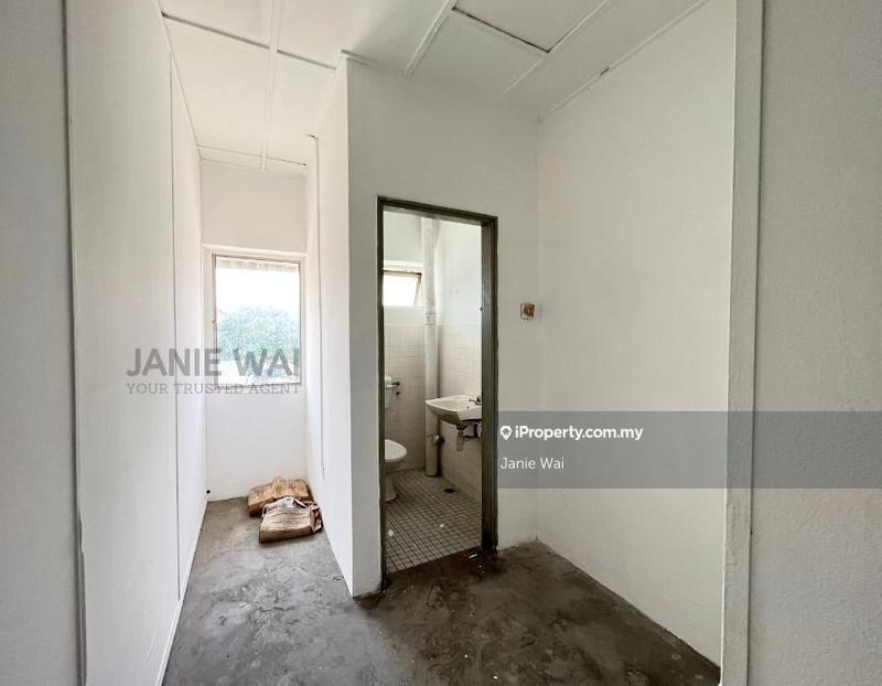 Kilang Teres untuk Dijual di Seri Kembangan, Seri Kembangan oleh Janie Wai - iProperty.com.my