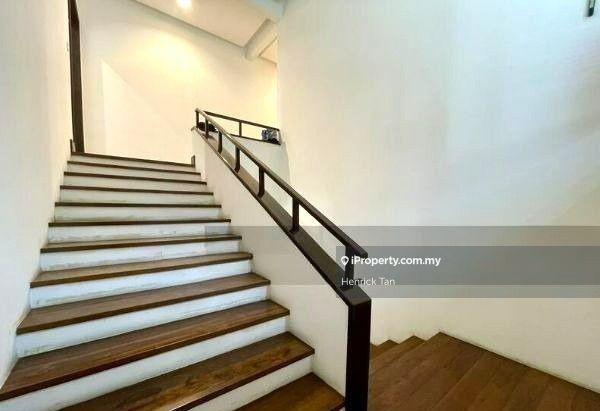 Banglo untuk Dijual di Bandar Kinrara Seksyen 6, Bandar Kinrara oleh Henrick Tan - iProperty.com.my