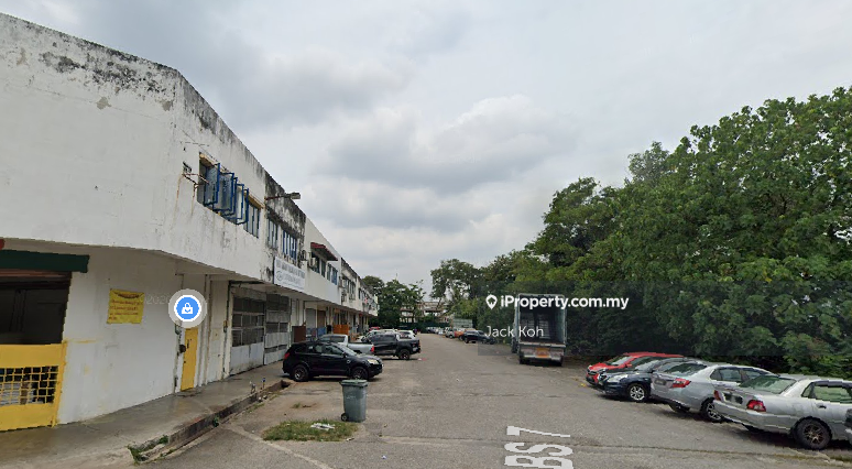 Kilang Teres untuk Disewa di Taman Bukit Serdang, Seri Kembangan oleh Jack Koh - iProperty.com.my