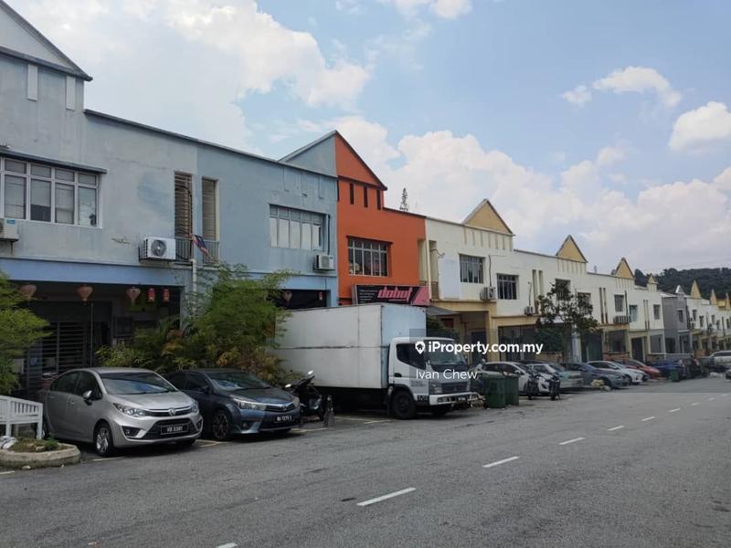 Kedai untuk Dijual di Taman Puncak Jalil, Seri Kembangan oleh Ivan Chew - iProperty.com.my