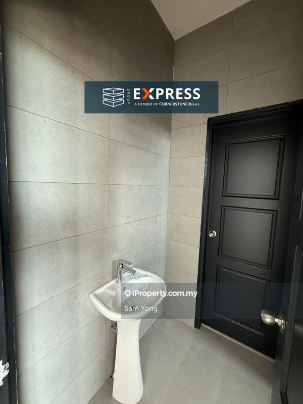 2-storey Terraced House for Sale in Luak Bay, Miri by Sam Yong - iProperty.com.my