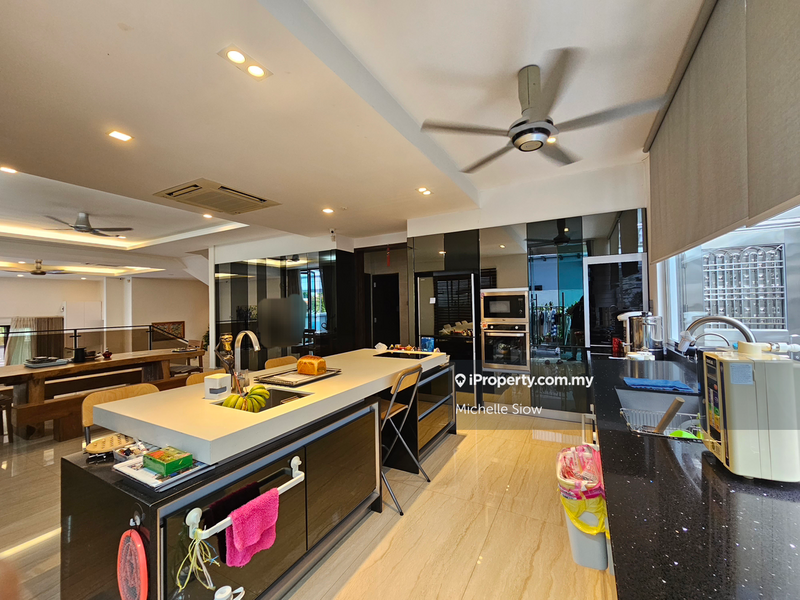 Rumah Berkembar untuk Dijual di Batu 9, Cheras oleh Michelle Siow - iProperty.com.my