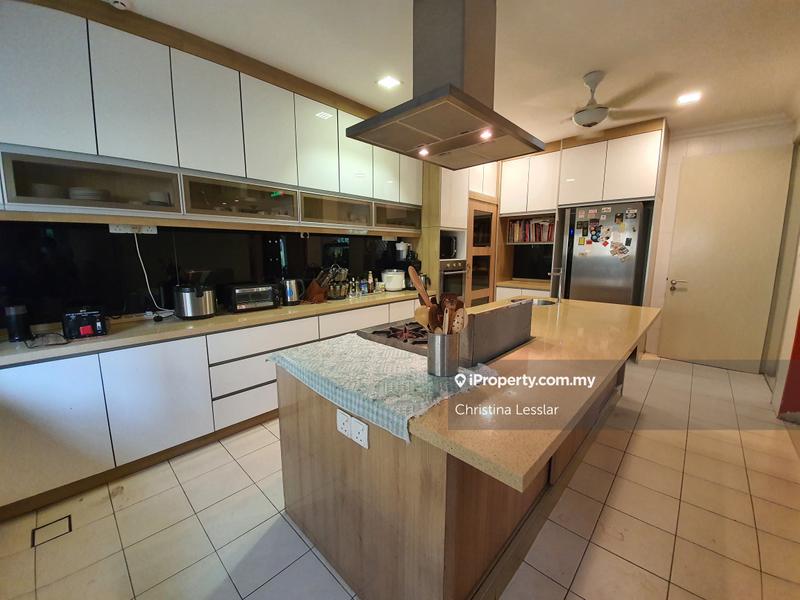 Rumah Teres 2.5-Tingkat untuk Dijual di USJ Heights, Subang Jaya oleh Christina Lesslar - iProperty.com.my