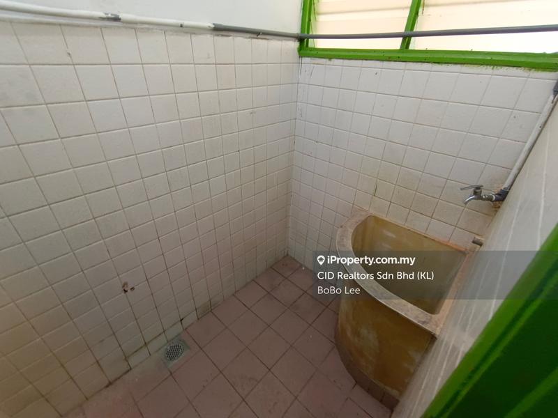 Rumah Berangkai 1 Tingkat untuk Dijual di Taman Overseas Union (Taman Oug), Jalan Klang Lama (Old Klang Road) oleh BoBo Lee - iProperty.com.my