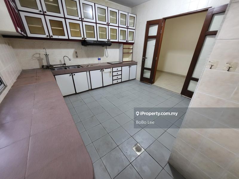 Semi-Detached House for Sale in Taman Overseas Union (Taman Oug), Jalan Klang Lama (Old Klang Road) by BoBo Lee - iProperty.com.my