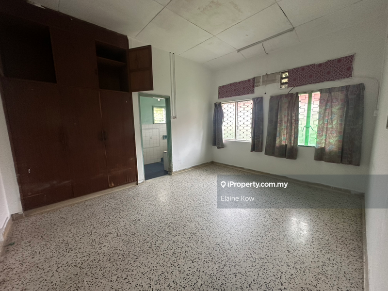 Bungalow House for Sale in Taman Kanagapuram, Petaling Jaya by Elaine Kow - iProperty.com.my