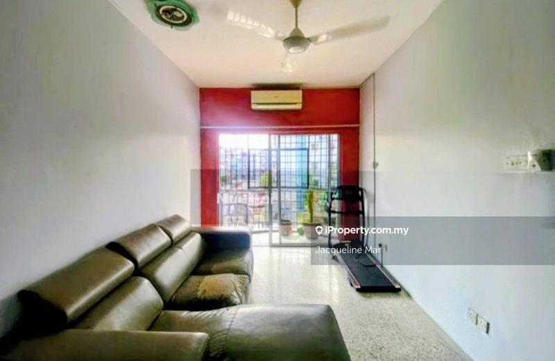 For Sale - Kenari Court