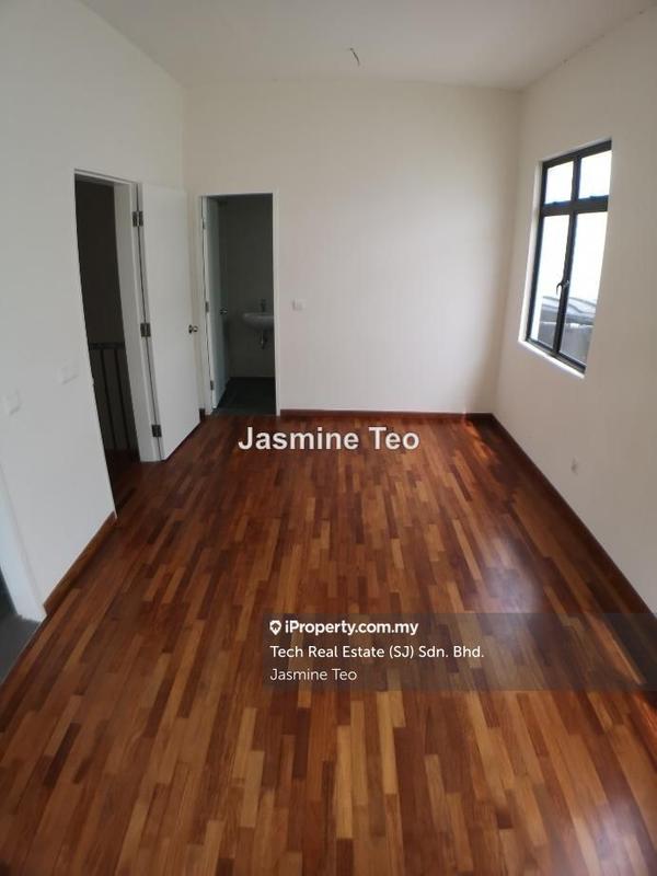 Rumah Berkembar untuk Dijual di Setia Utama, Setia Alam oleh Jasmine Teo - iProperty.com.my