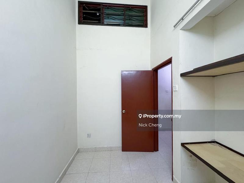 Rumah Berangkai 2 Tingkat untuk Dijual di Taman Bestari Indah@Double Storey Medium Low Cost, Ulu Tiram oleh Nick Cheng - iProperty.com.my