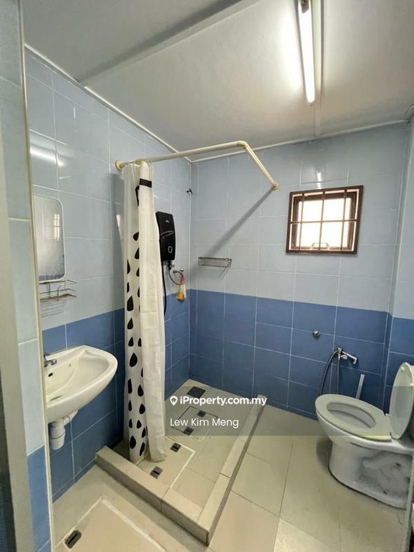 Rumah Teres 1-Tingkat untuk Dijual di Kepong Baru, Kepong oleh Lew Kim Meng - Bathroom - iProperty.com.my