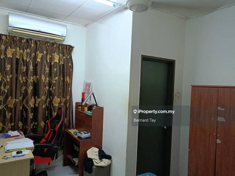 Rumah Berangkai 2 Tingkat untuk Dijual di Saujana Puchong, Puchong oleh Bernard Tay - iProperty.com.my