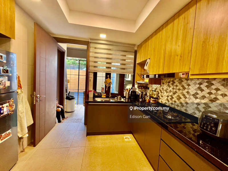 Rumah Berkembar untuk Dijual di Desa Sri Hartamas, Sri Hartamas oleh Edison Gan - iProperty.com.my