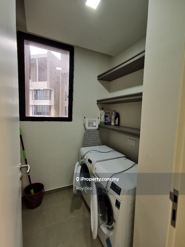 For Sale - The Rainz