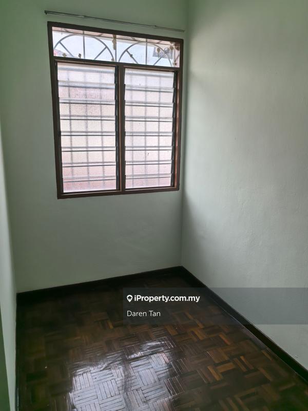 Rumah Teres 2-Tingkat untuk Dijual di Usj 1, Subang Jaya oleh Daren Tan - iProperty.com.my
