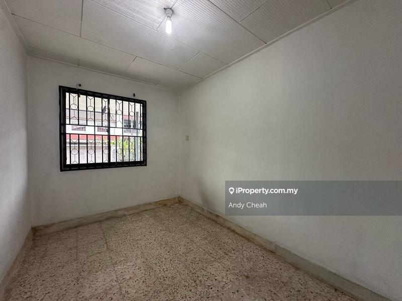 Rumah Berangkai 2 Tingkat untuk Dijual di Taman Ungku Tun Aminah, Skudai oleh Andy Cheah - iProperty.com.my