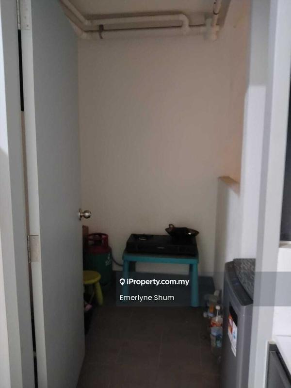 Service Residence for Sale in MIRA at Shorea Park by Emerlyne Shum - Kitchen - iProperty.com.my