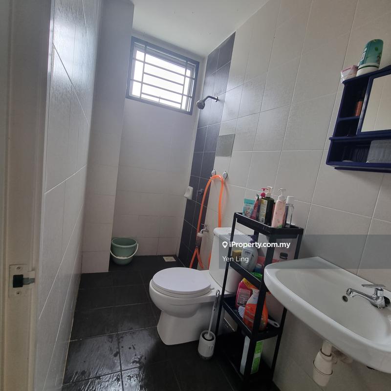 Townhouse for Sale in Bandar Saujana Putra, Tanjong Duabelas by Yen Ling - iProperty.com.my
