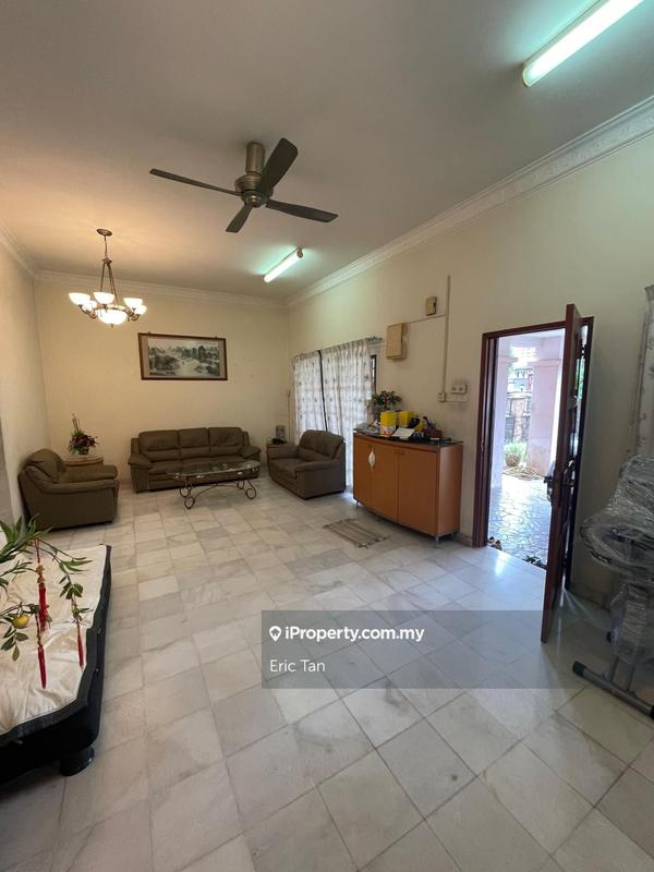 Rumah Berangkai 2 Tingkat untuk Dijual di Bukit Jelutong, Shah Alam oleh Eric Tan - iProperty.com.my