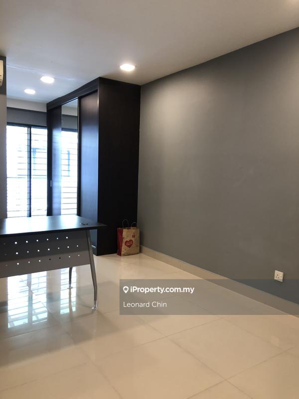 2.5-storey Terraced House for Sale in meadow lake fields, Sungai Besi by Leonard Chin - iProperty.com.my