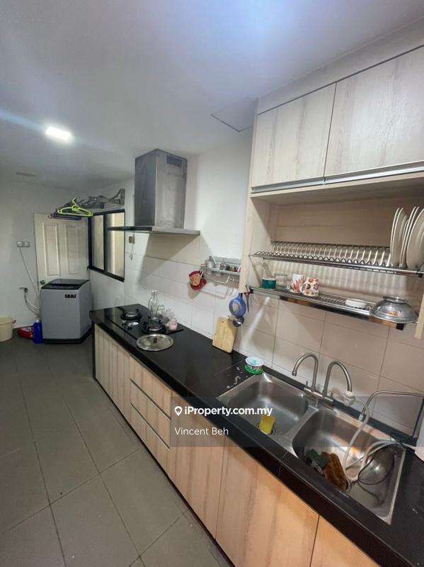 Kondominium untuk Disewa di Residence 8 oleh Vincent Beh - iProperty.com.my