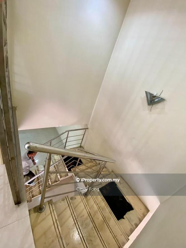 Rumah Berkembar untuk Dijual di Kelana Jaya, Petaling Jaya oleh Cindy Fong - iProperty.com.my