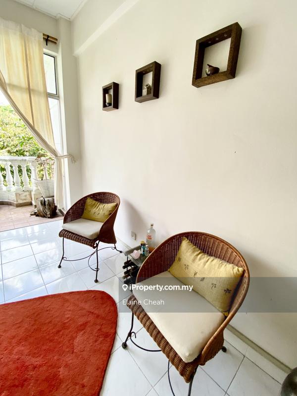 For Sale - Casa Mila Victoria