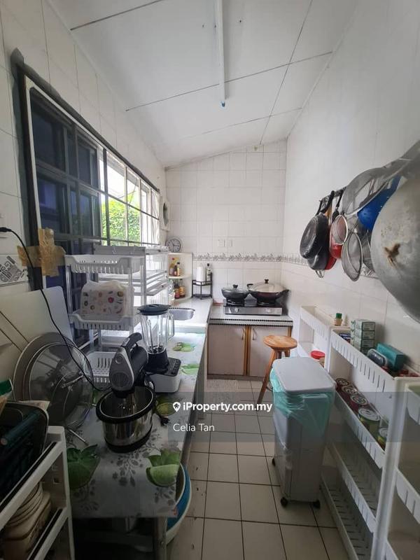 Rumah Berangkai 2 Tingkat untuk Dijual di Usj 11, Subang Jaya oleh Celia Tan - iProperty.com.my