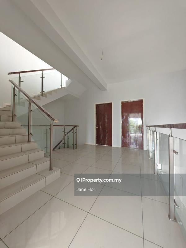 Rumah Berangkai 3 Tingkat untuk Dijual di 16 Sierra, Puchong oleh Jane Hor - iProperty.com.my