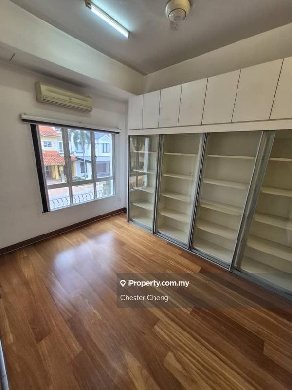 Rumah Berkembar untuk Dijual di Damansara Legenda, Petaling Jaya oleh Chester Cheng - iProperty.com.my