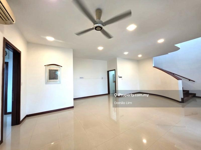 Rumah Berkembar untuk Dijual di Bandar Damai Perdana, Cheras oleh Danilo Lim - Living Room - iProperty.com.my