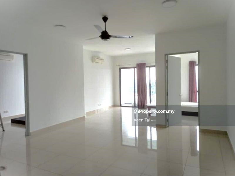 For Sale - Vila Vista