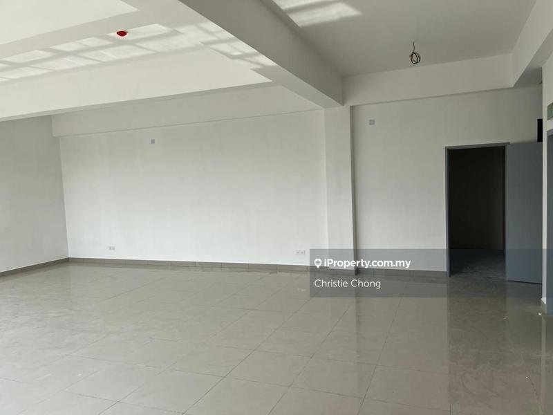 Kilang Berkembar untuk Dijual di Nilai Impian, Nilai oleh Christie Chong - iProperty.com.my