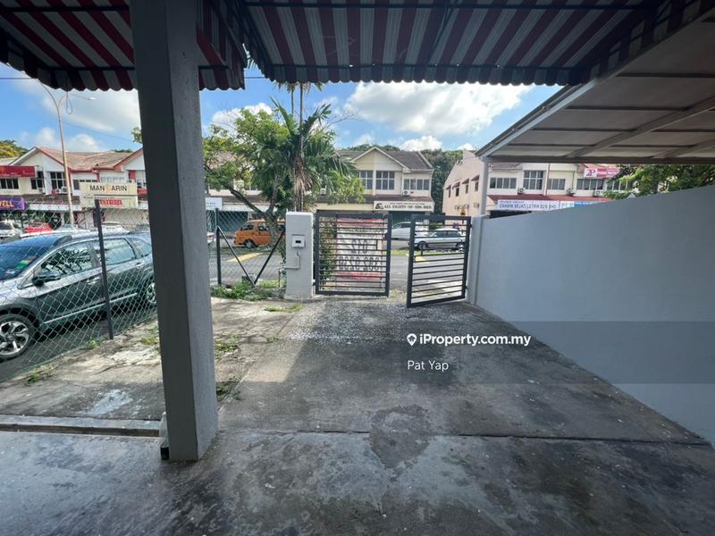 Rumah Berangkai 2 Tingkat untuk Dijual di SS19, Subang Jaya oleh Pat Yap - iProperty.com.my