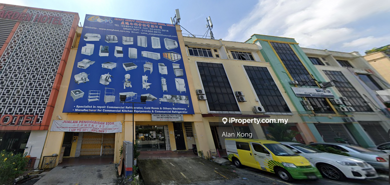 For Sale - 4 Sty Shoplot, Taman Sungai Besi Indah (Facing Mainroad) Seri Kembangan
