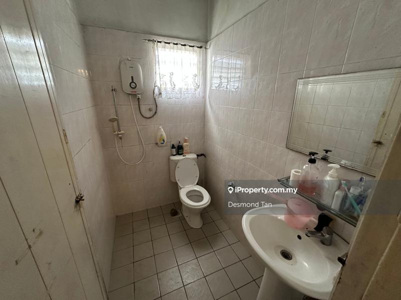 Rumah Berkembar untuk Dijual di Seksyen 17, Petaling Jaya oleh Desmond Tan - iProperty.com.my
