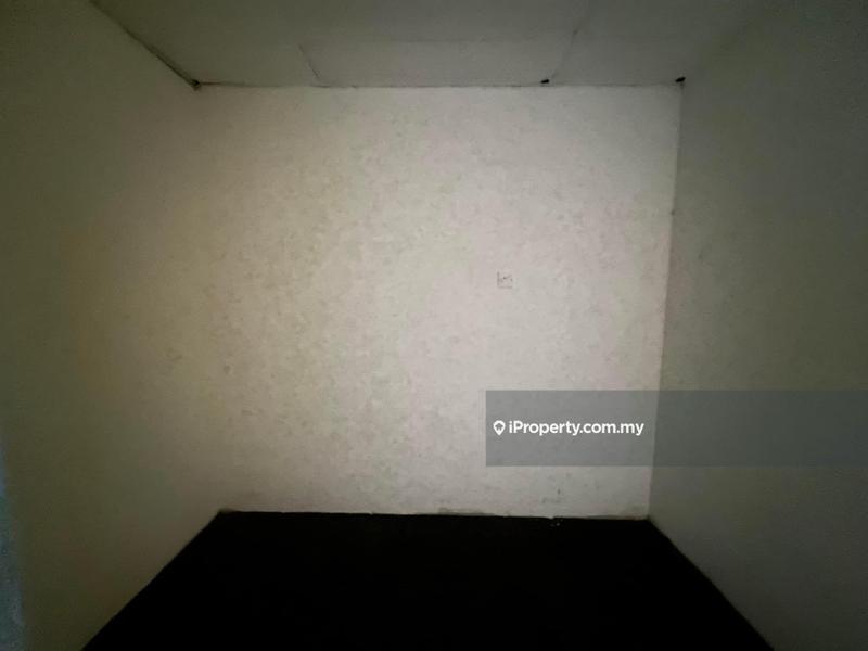 Shop for Sale in Tampoi, Johor by Cora Loh - iProperty.com.my