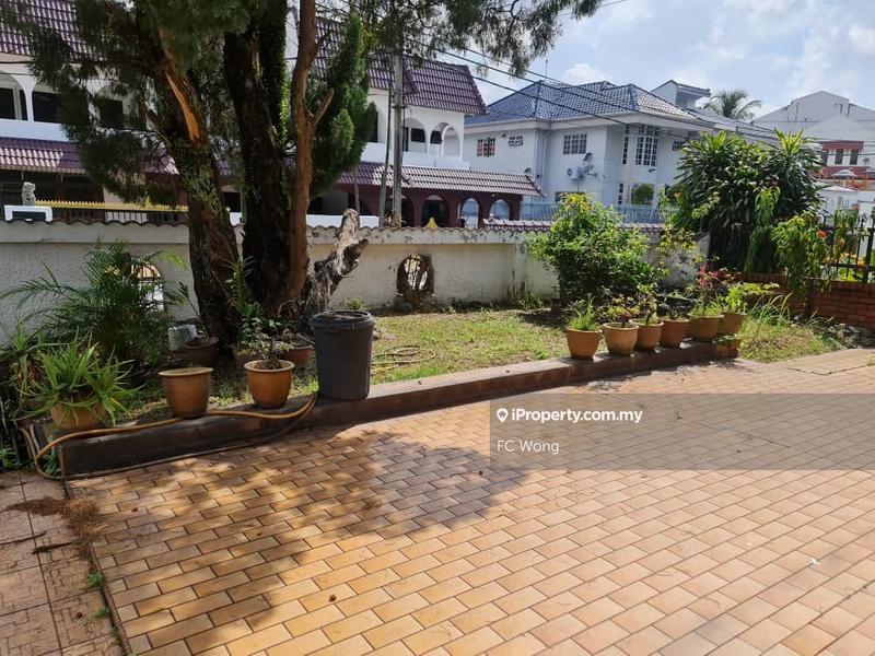 Semi-Detached House for Sale in Taman Overseas Union (Taman Oug), Jalan Klang Lama (Old Klang Road) by FC Wong - iProperty.com.my