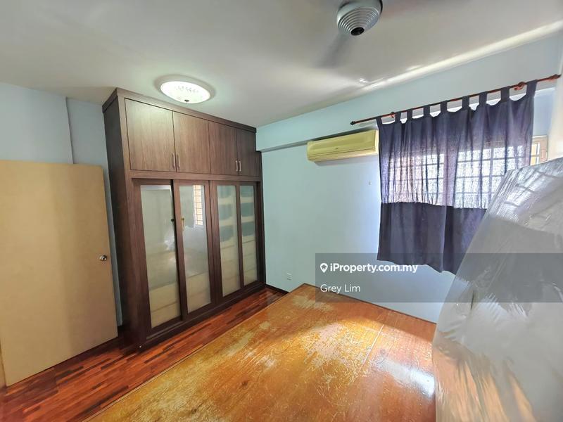 For Sale - Paradesa Tropika II