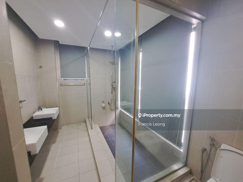 Rumah Berangkai 3 Tingkat untuk Dijual di myj42, Seri Kembangan oleh Francis Leong - iProperty.com.my