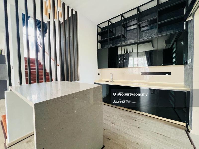 Bungalow House for Sale in Lakefront Villa, Cyberjaya by Joanne Tei - iProperty.com.my