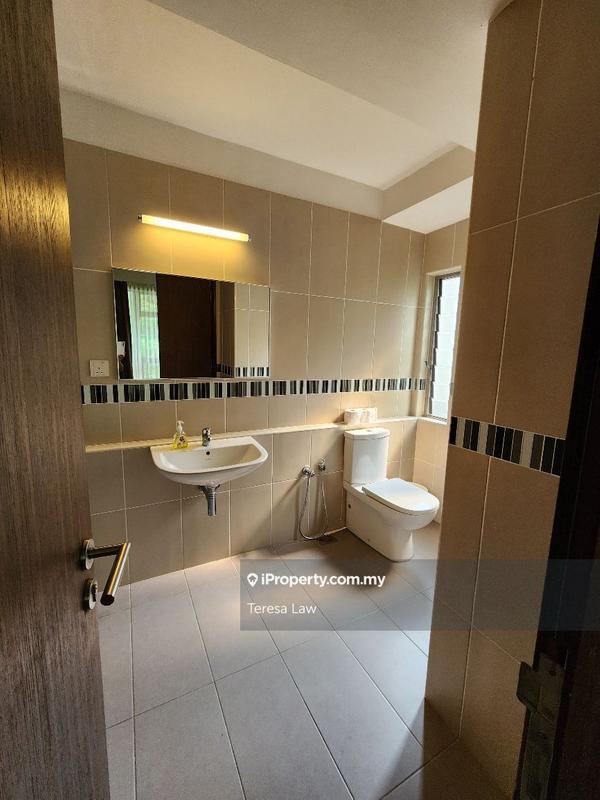 Bungalow House for Sale in Taman Equine, Seri Kembangan by Teresa Law - iProperty.com.my