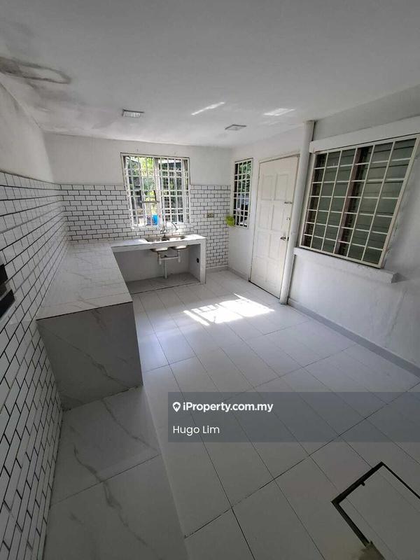2-storey Terraced House for Sale in Taman Puncak Jalil, Seri Kembangan by Hugo Lim - Kitchen - iProperty.com.my
