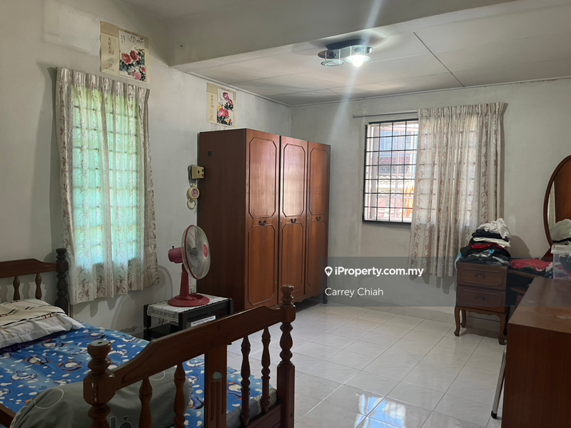 Semi-Detached House for Sale in Bandar Kinrara Seksyen 4, Bandar Kinrara by Carrey Chiah - iProperty.com.my