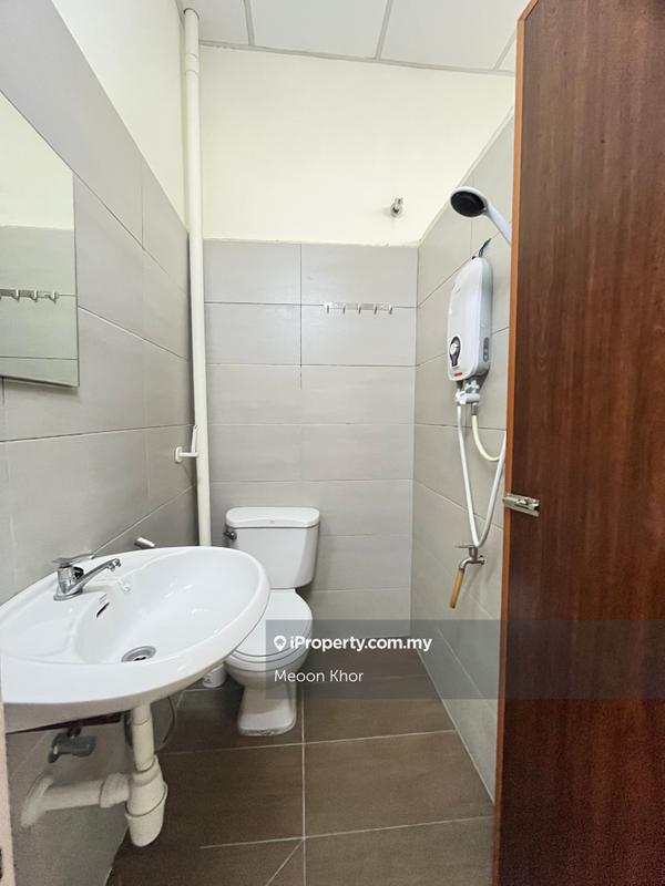 1-storey Terraced House for Rent in Taman Lucky, Bangsar by Meoon Khor - iProperty.com.my