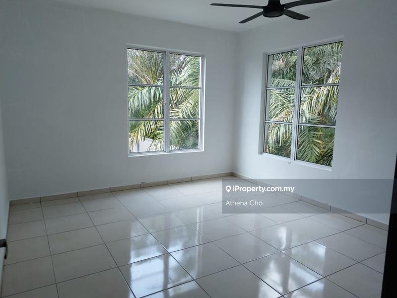 Bungalow House for Sale in Pekan Labu, Labu by Athena Cho - iProperty.com.my