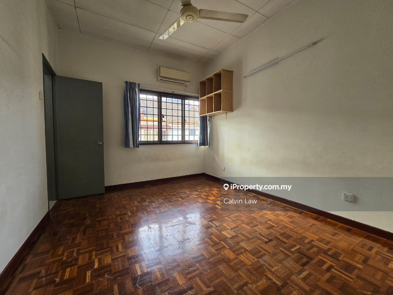 Rumah Berangkai 2 Tingkat untuk Dijual di Bandar Utama 10, Bandar Utama oleh Calvin Law - iProperty.com.my